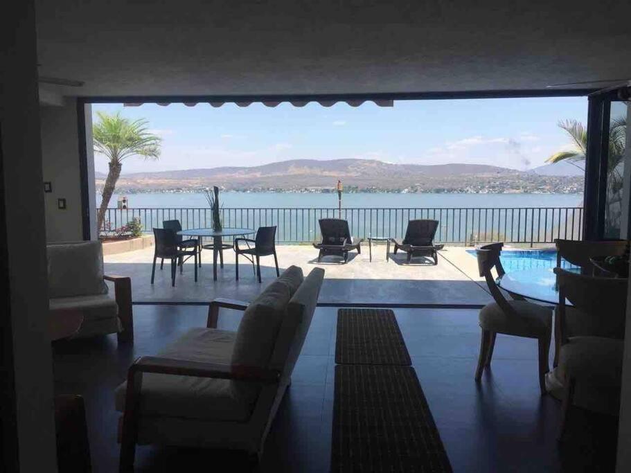 Vistalago Villa Tequesquitengo Luaran gambar